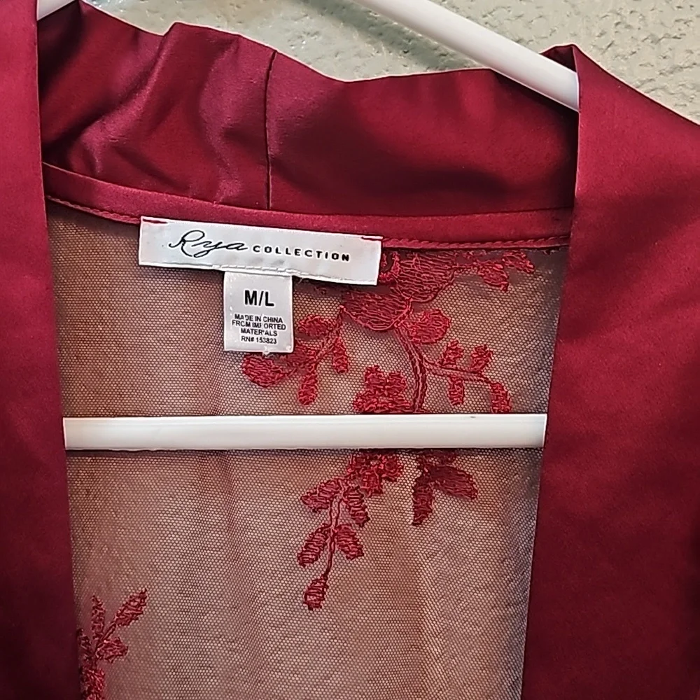 Rya Collection Lace Robe - Picture 3 of 5